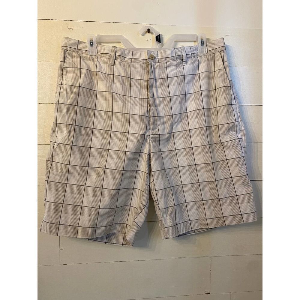 PGA Tour Mens Shorts Plaid sz 38 10” inseam